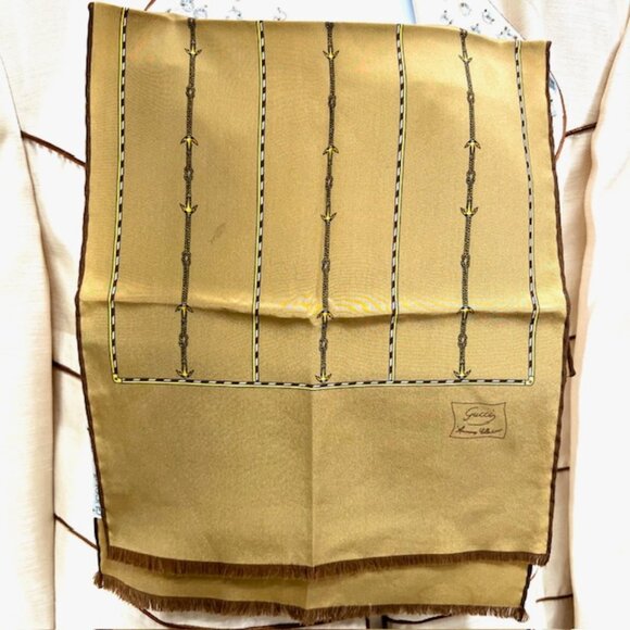 VGT  GUCCI Collection Scarf 00% Silk Satin 48"x  10 " Brown  Olive HandRoll (35) - Picture 4 of 12